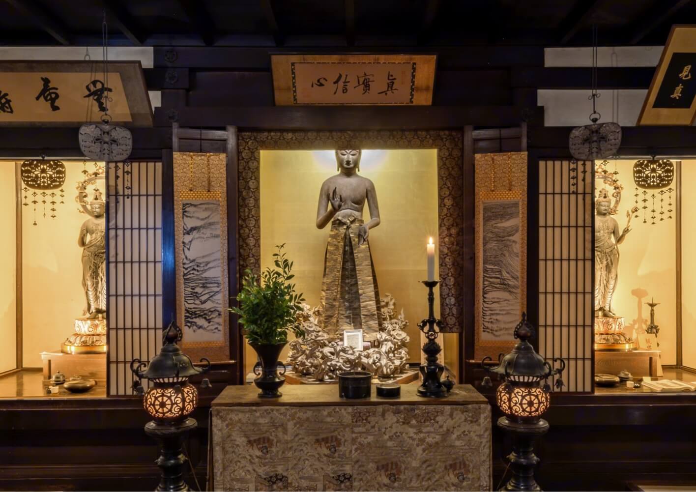 璉珹寺 本尊 白色阿弥陀如来立像