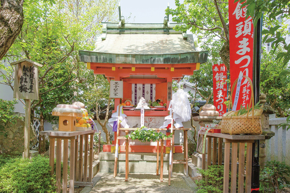 漢國神社内にある「林神社」は、国内唯一の饅頭の社(写真提供:漢國神社・林神社)