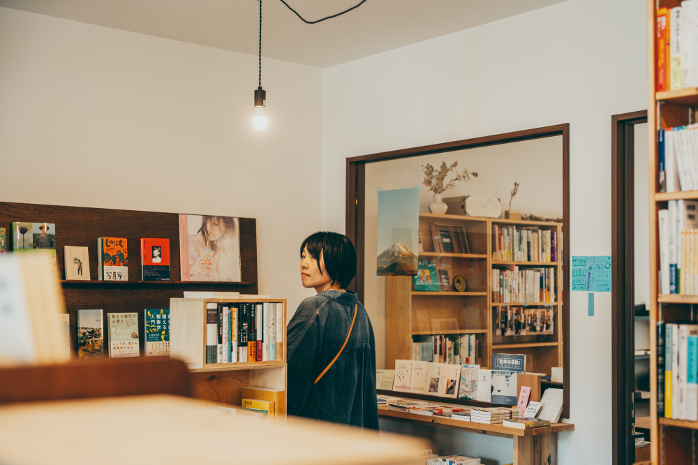 本も気になるけど、店主とお客さんの会話も気になる