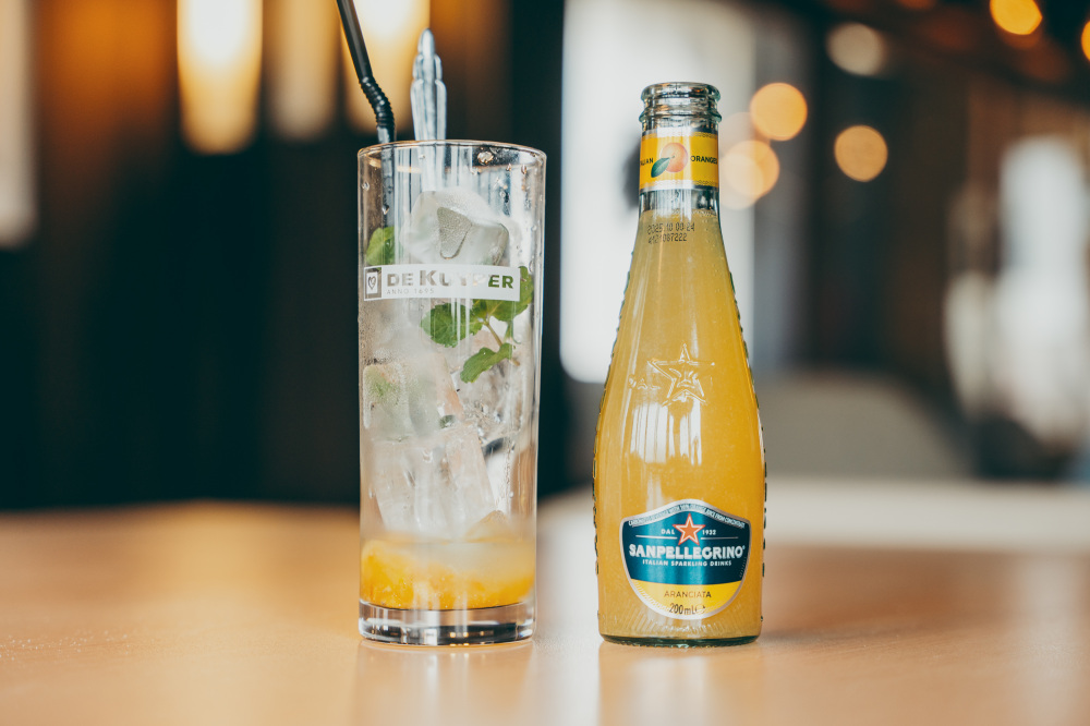 手作りコンフィチュールに注ぐイタリアの微炭酸ソーダ