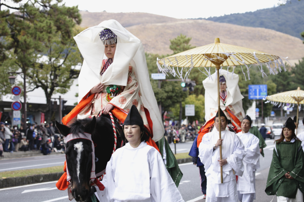 提供：春日大社