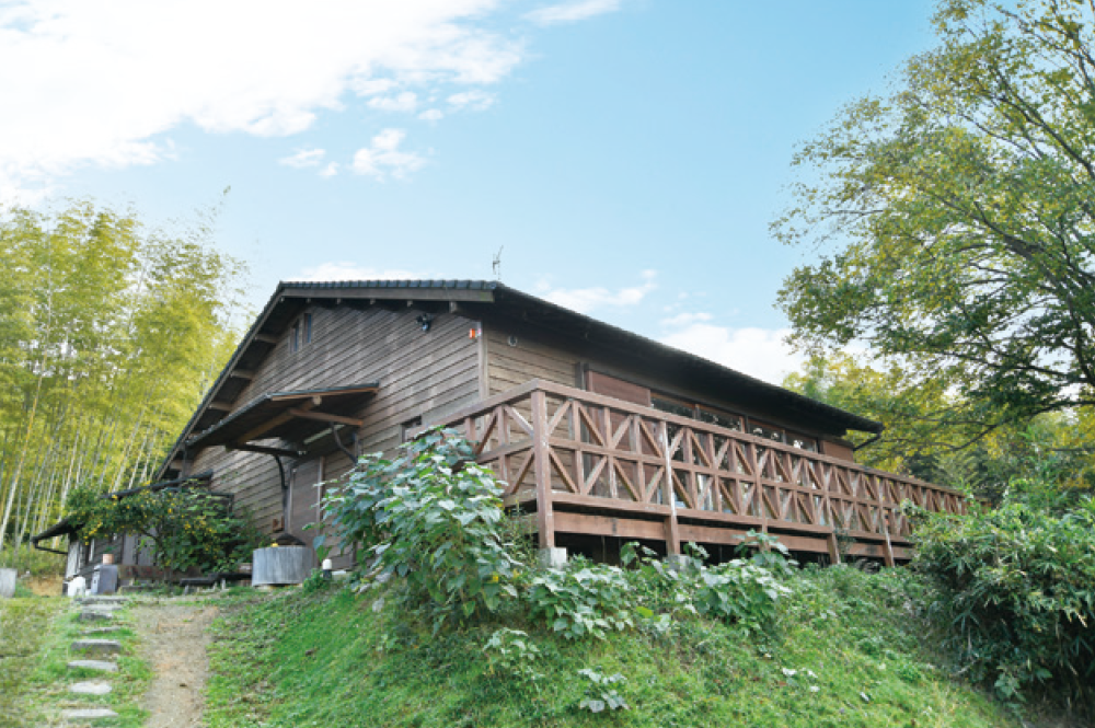 農家レストラン「清澄の里 粟」の外観