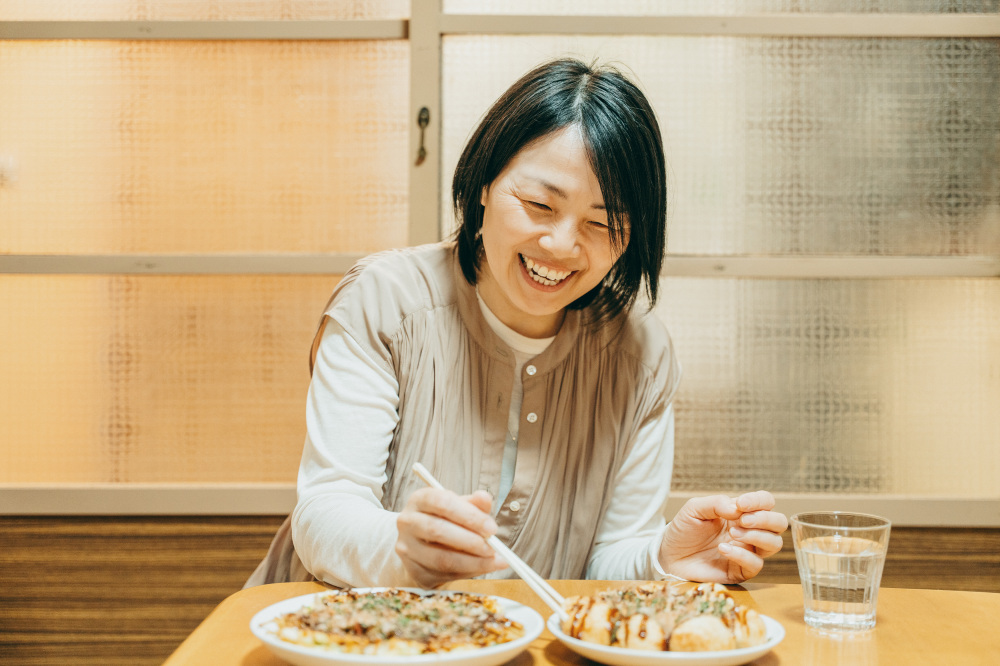 大ぶりのたこ焼き。一口でいけるかな？焼きたて熱々をいただきます