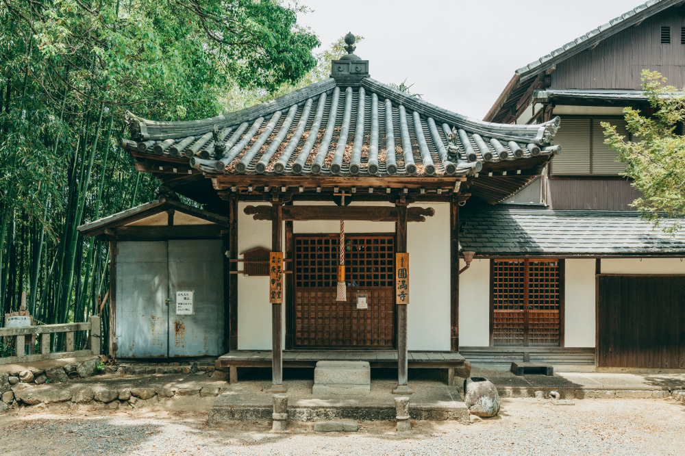 圓満寺本堂。ご本尊は秘仏となっています