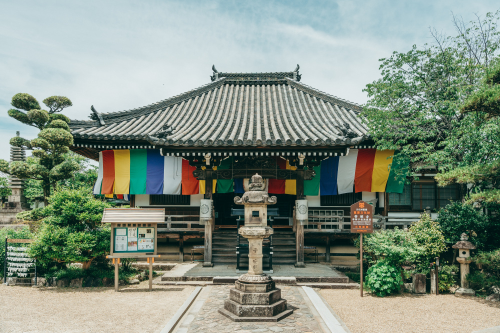 帯解寺本堂