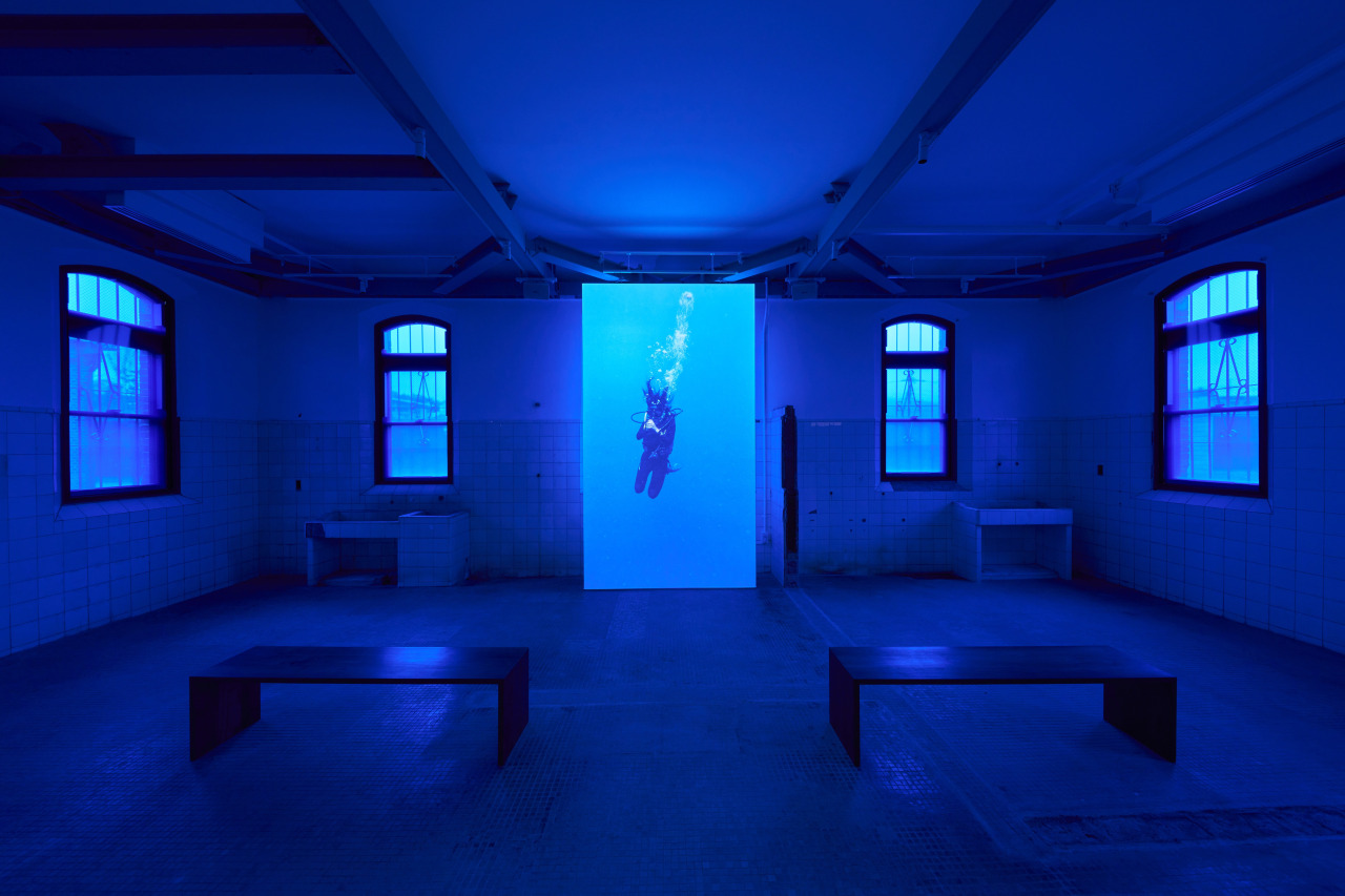 展示エリアC棟展示作品キュンチョメ「海の中に祈りを溶かす」(画像提供:奈良監獄ミュージアム by 星野リゾート)